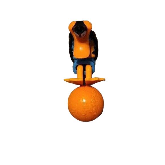 McDonald’s Toy Daffy Duck Space Jam Basketball with Ball - Picture 2 of 3